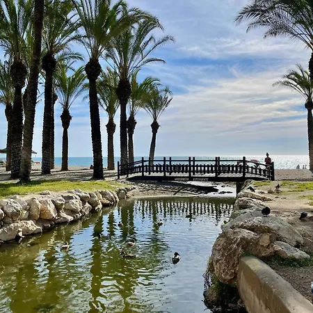 Sunstay Guadalmar Loft Seaview Apartmán *